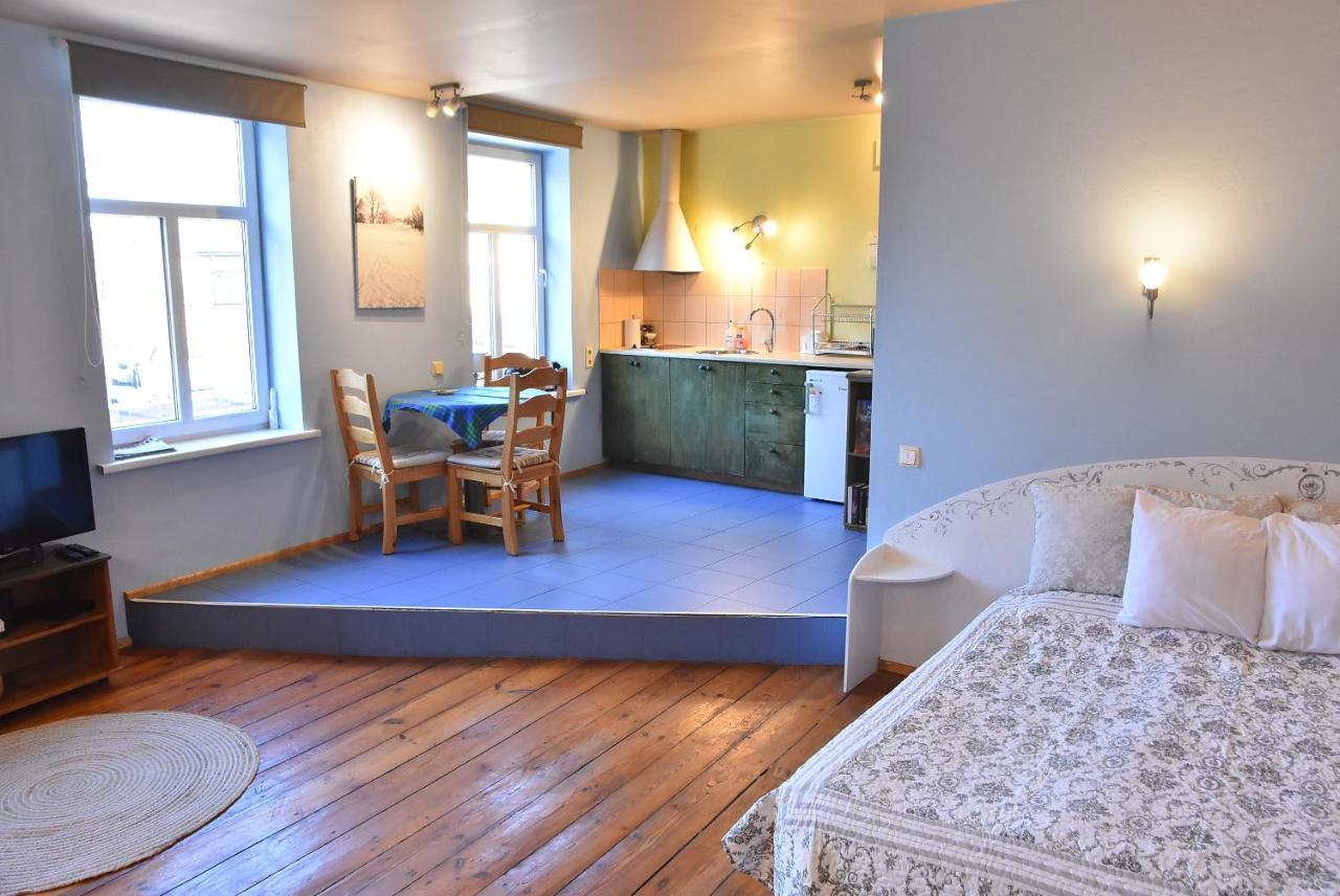 Uliha Apartamenti Liepaja Bagian luar foto